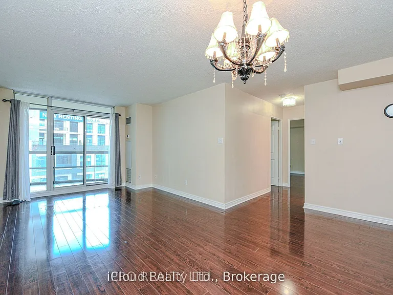156 Enfield Pl #302 — Photo 9