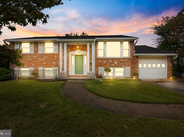 1400 Hillside Dr, Cherry Hill, NJ 08003