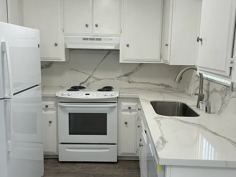 4174 Iowa St #7 — Photo 13