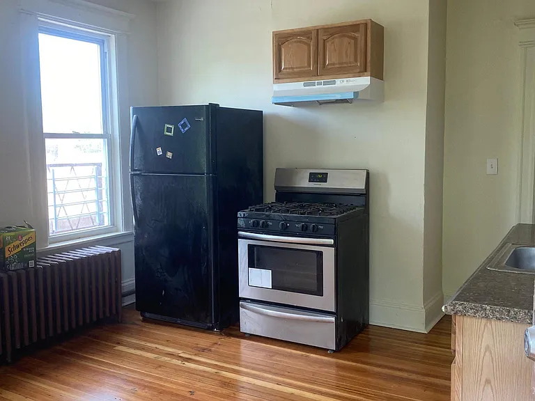 1155 Broad St #4N — Photo 9