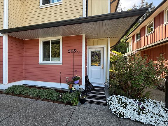 2nd image of 9880 Napier Pl #205