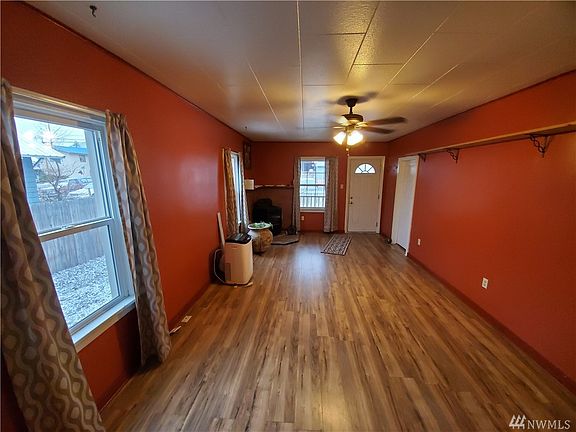 3rd image of 661 1st Ave S