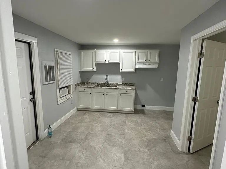 2511 Market St #B — Photo 5