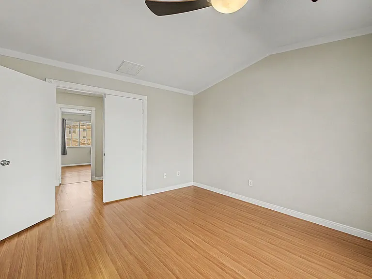7928 Horn Beam Ct — Photo 12