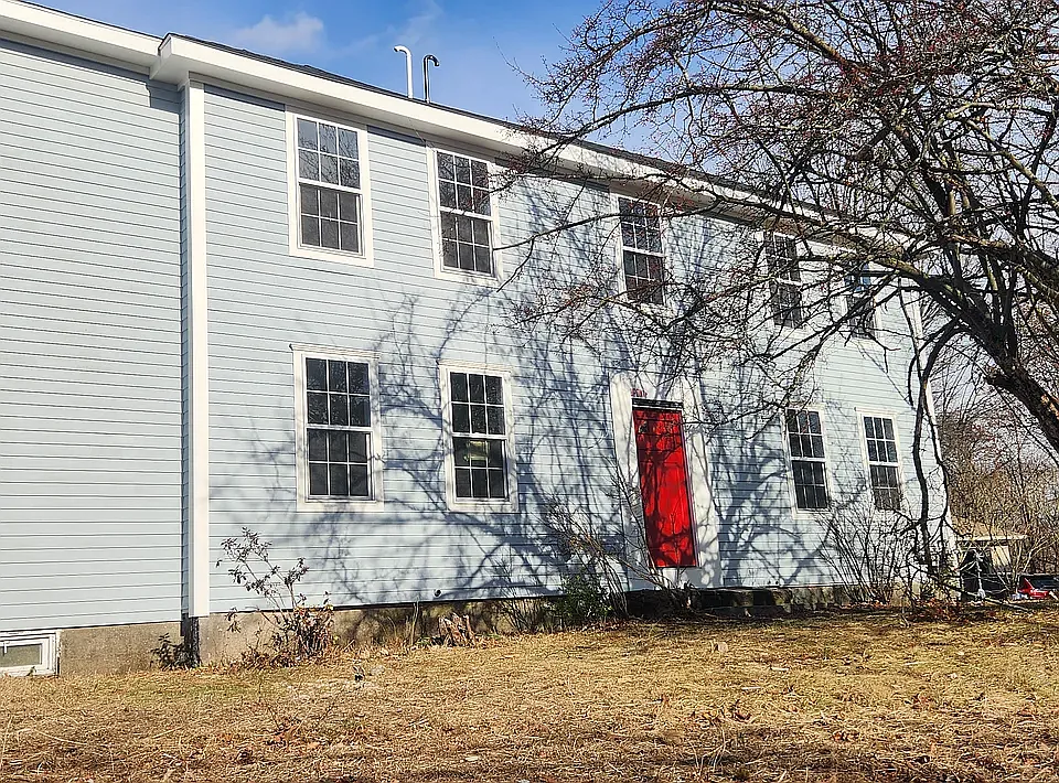 16 Elmwood St #3
