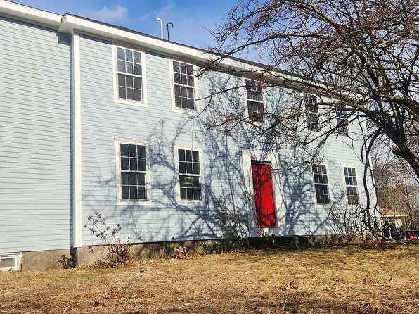 16 Elmwood St Floor 1, South Grafton, MA 01560