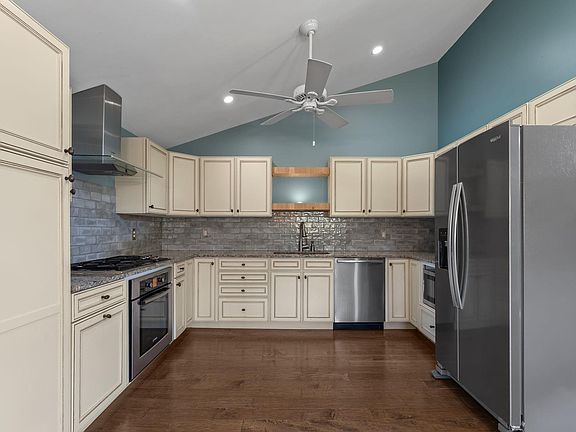 3rd image of 1440 Holly Springs Church Rd