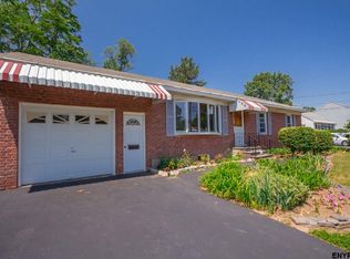 2440 3rd Ave, Schenectady, NY 12303