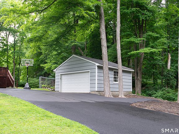4th image of 96 Barrack Hill Road