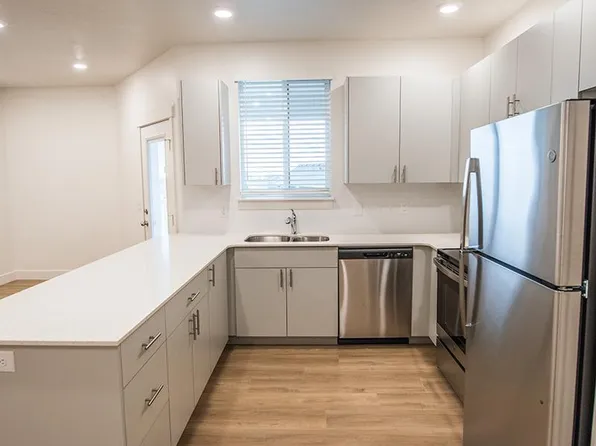 TRAIL HOLLOW APARTMENTS, 3405 S 2400 W #B22, Ogden, UT 84401