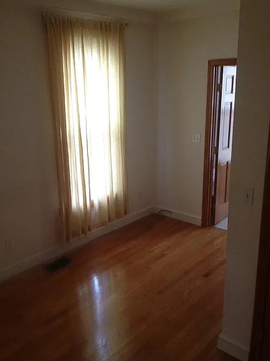 3 bed, 2.0 bath, $3,500 — Photo 3