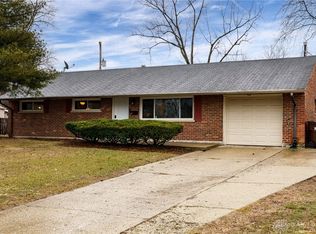 1596 Lanbury Dr, Dayton, OH 45439