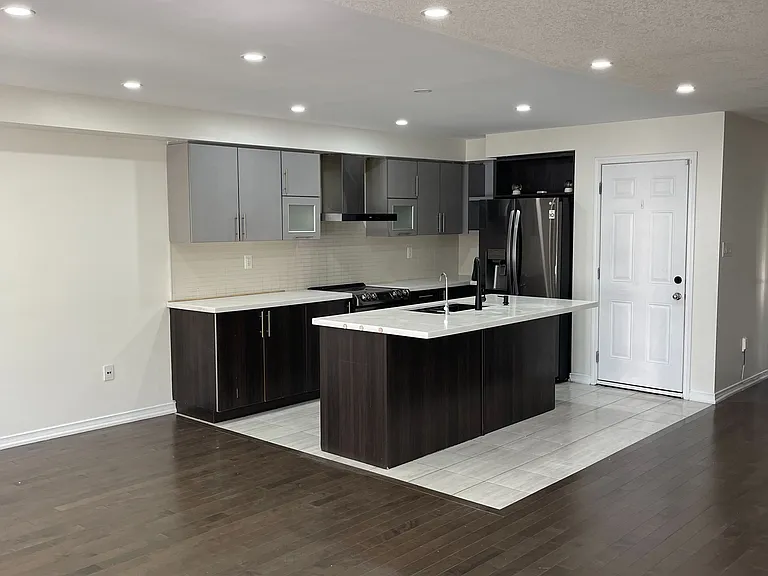 170 Golden Springs Dr — Photo 4