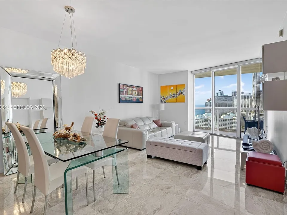 495 Brickell Ave #2807