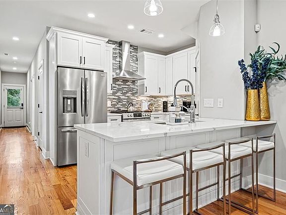 5th image of 57 Moury Ave SE