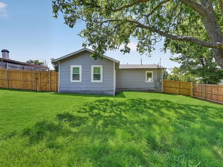 815 Wilson Dr — Photo 27