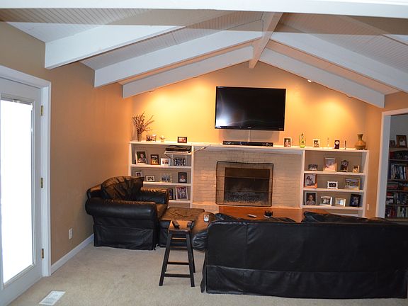 4th image of 4600 Elm Dr