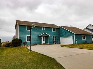 1005 9th St, Kalona, IA 52247