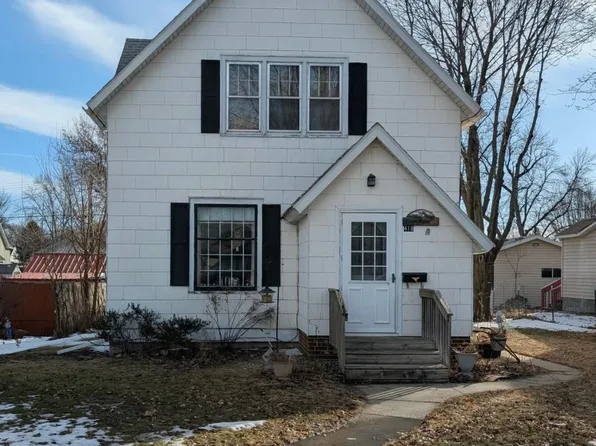 418 S 6th St, Montevideo, MN 56265