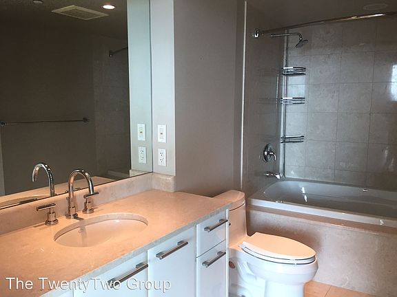 5th image of 322 Karen Ave Unit 1403