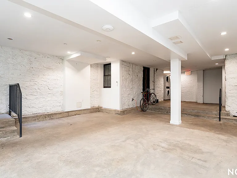 1663 Madison St #1L — Photo 12