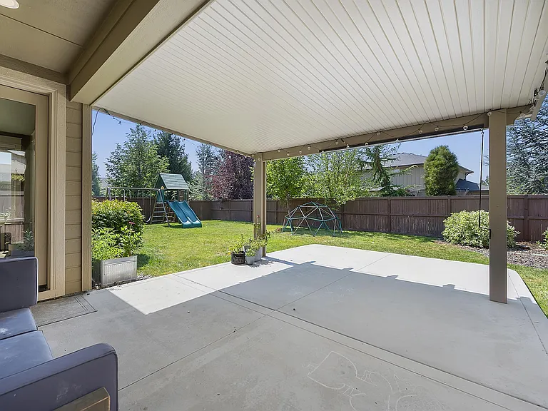 691 W Cagney St — Photo 38