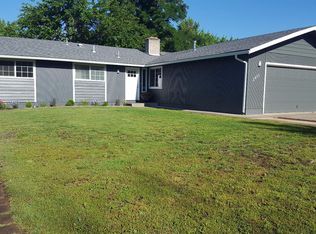 2475 Tahitian Ave, Medford, OR 97504