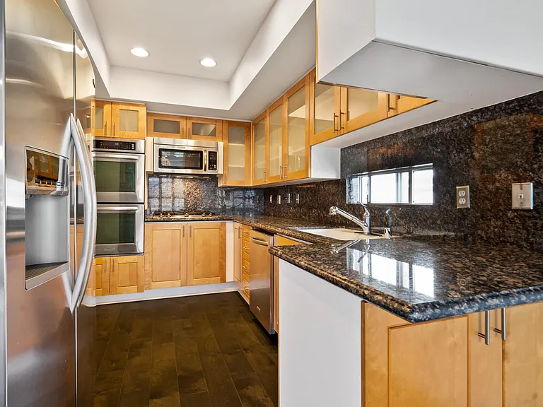 11690 Montana Ave #208 — Photo 17