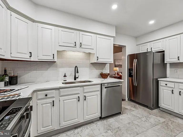 8101 Connecticut Ave #S307 — Photo 8