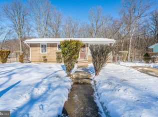 3300 Lumar Dr, Fort Washington, MD 20744