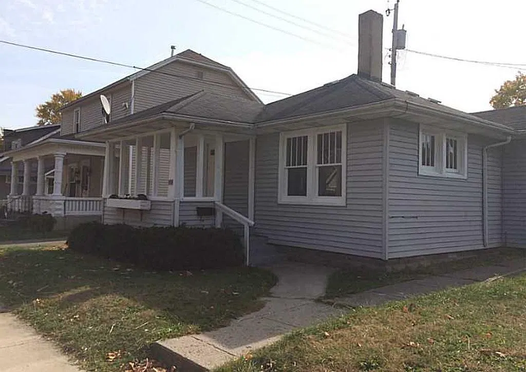 2 bed, 787 sqft, $925 — Photo 1