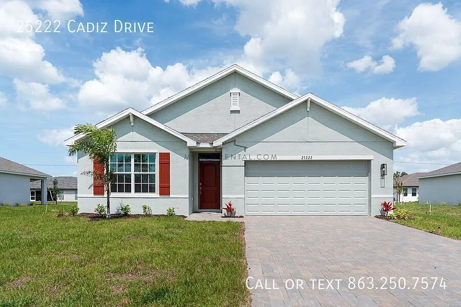 25222 Cadiz Dr