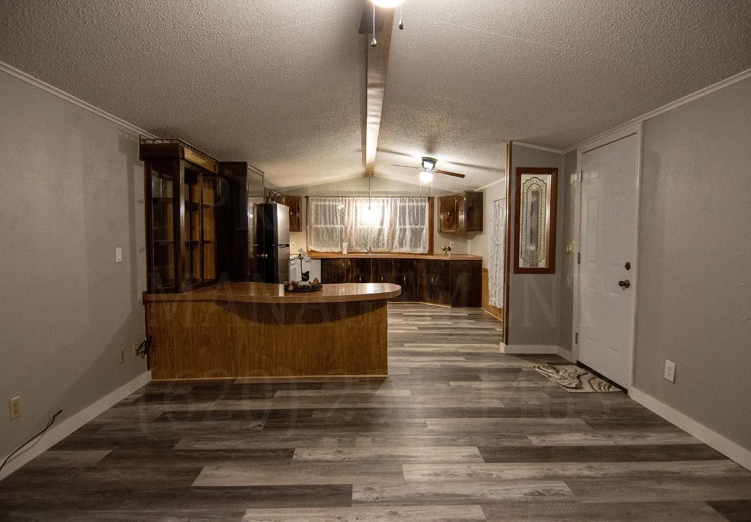 2 bed, 1.0 bath, 850 sqft, $800 — Photo 2