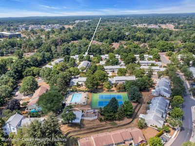 61 Oak Ln, Eatontown, NJ, 07724