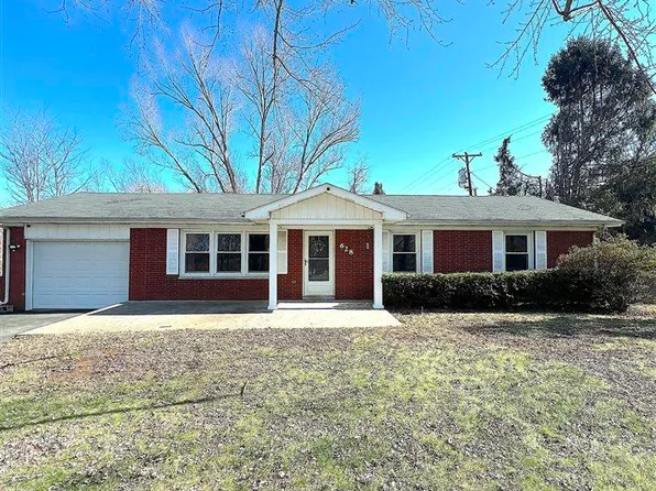 628 S Main St, Jamestown, KY 42629