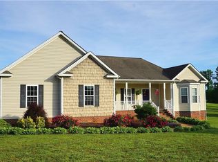 17261 Dawn Ct, Amelia Court House, VA 23002