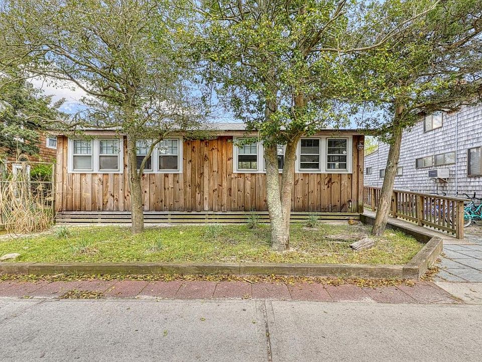 1st image of 726 Ocean Breeze Walk