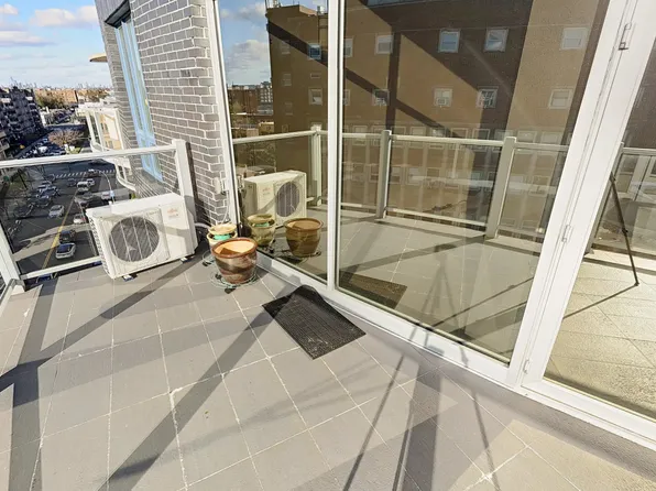 37 West End Avenue image 12 of 38