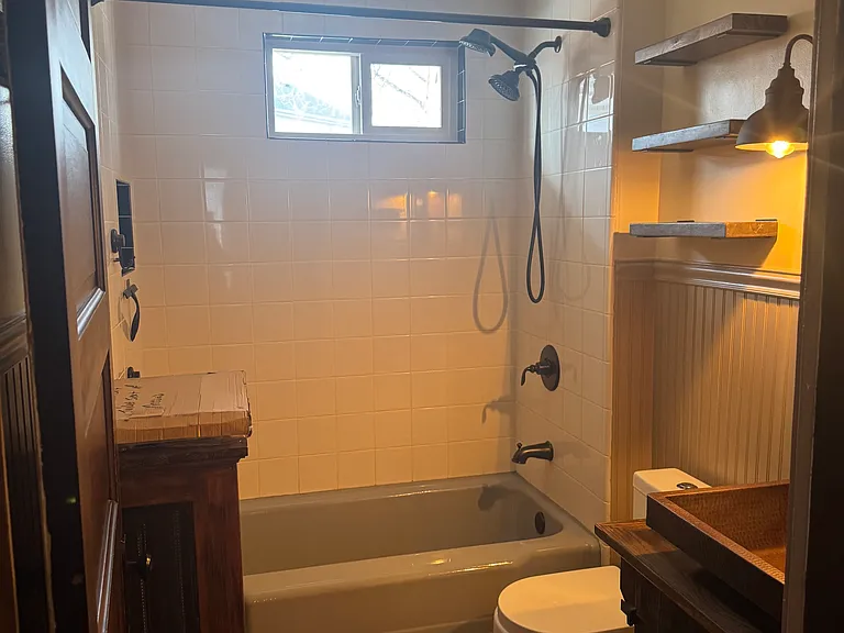 1509 Madison Ave — Photo 12