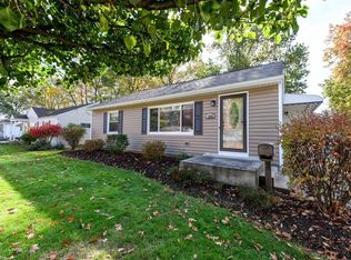 1458 Union St, Barberton, OH 44203