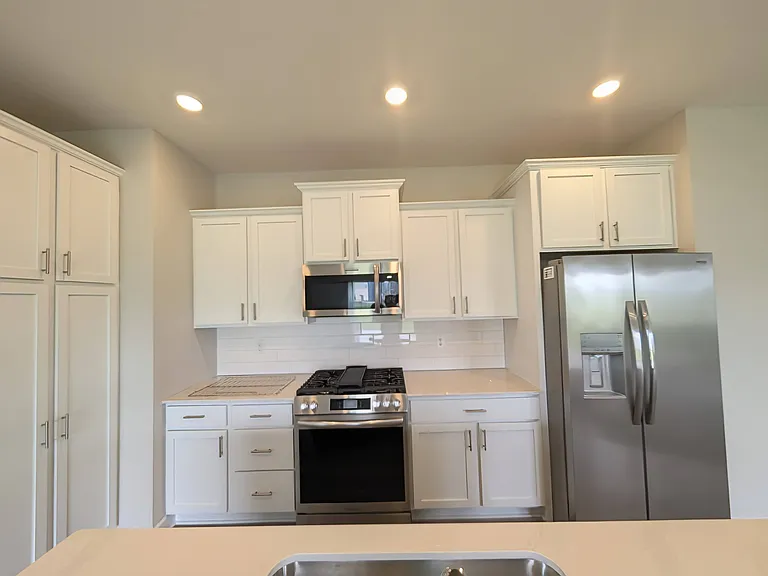 7368 183rd St W — Photo 7