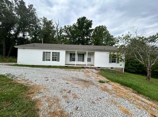569 Hacker Rd, Somerset, KY 42503