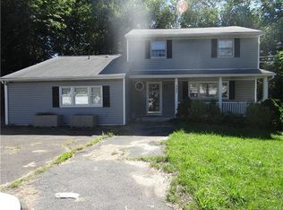 325 W Clarkstown Rd, New City, NY 10956