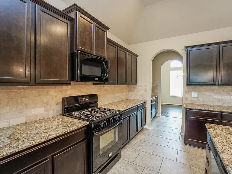 18327 High Summit Ln — Photo 15