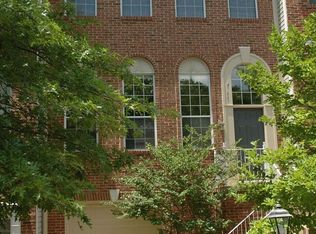 47667 Sandbank Sq, Sterling, VA 20165