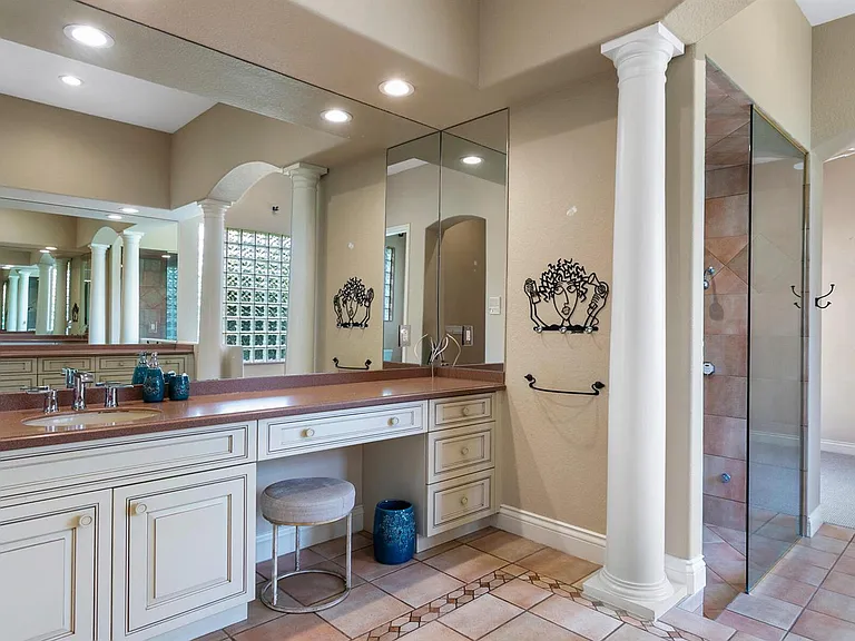 8158 Native Dancer Rd E — Photo 13