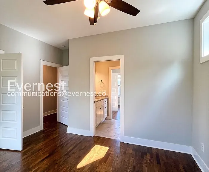 2115 Burns St — Photo 23