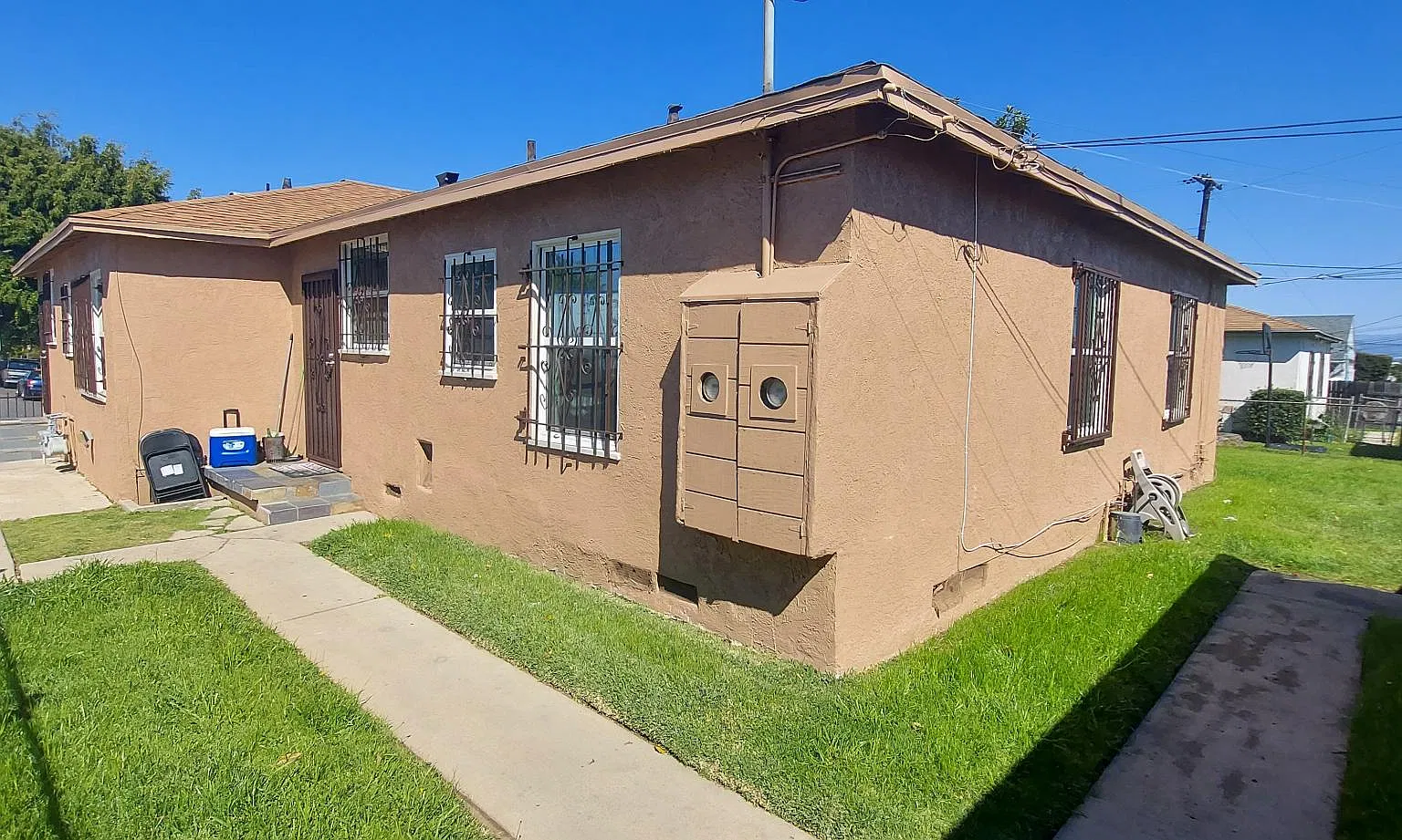 2 bed, 900 sqft, $2,300 — Photo 1