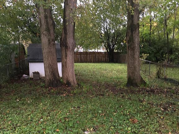 3rd image of 28 Highridge Ct
