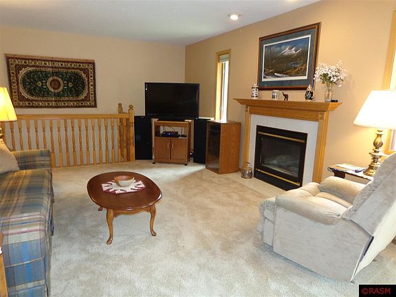 5th image of 105 Celestine Cir